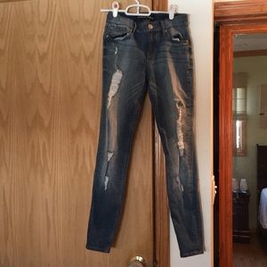 Fashion ripped jeans